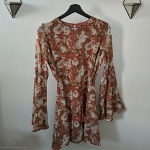 Floral bell sleeve dress